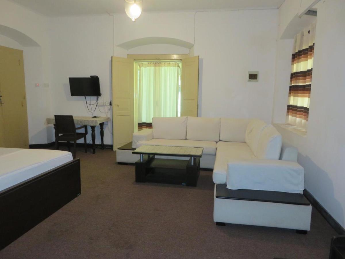 No.53 Apartment Katunayaka Екстериор снимка